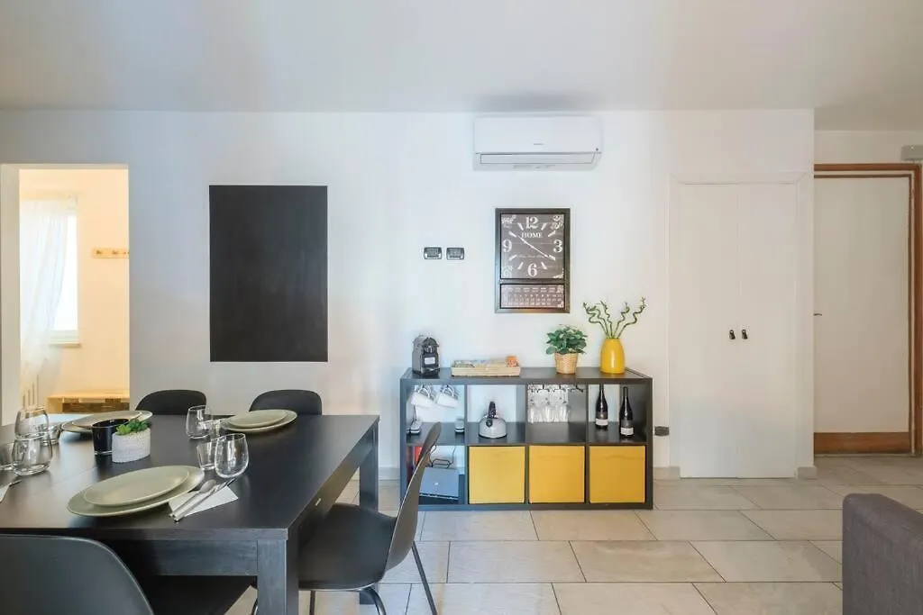 Style And Comfort In The Heart Of The City Bolonya 0*,